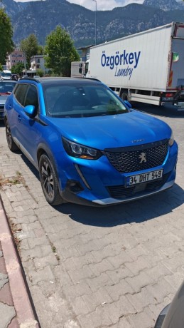 peugeot-2008-big-0